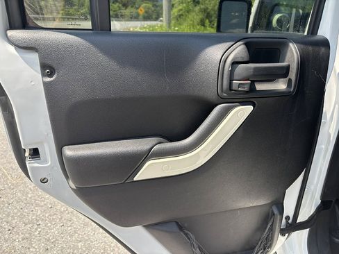 Used 2013 Jeep Wrangler Unlimited Sport AWD/4WD image 8