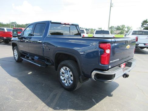 Certified 2022 Chevrolet Silverado 2500 LTZ w/ LTZ Plus Package AWD/4WD image 8