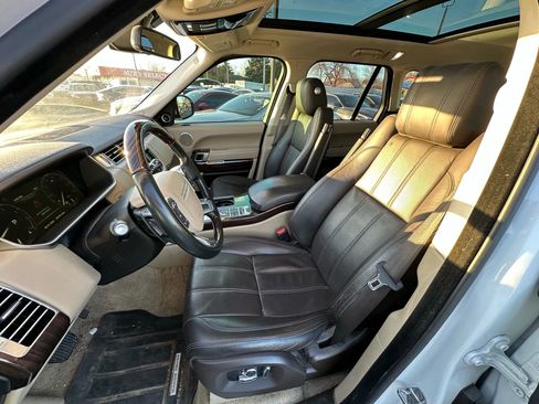 Used 2016 Land Rover Range Rover HSE image 10
