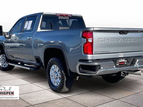 Used 2024 Chevrolet Silverado 2500 LTZ w/ LTZ Convenience Package image 2