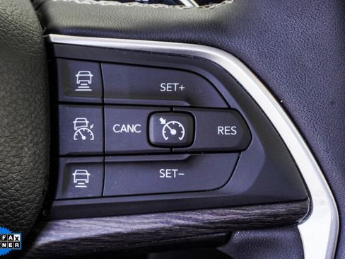 Used 2024 Jeep Grand Cherokee Limited 4xe AWD/4WD image 30