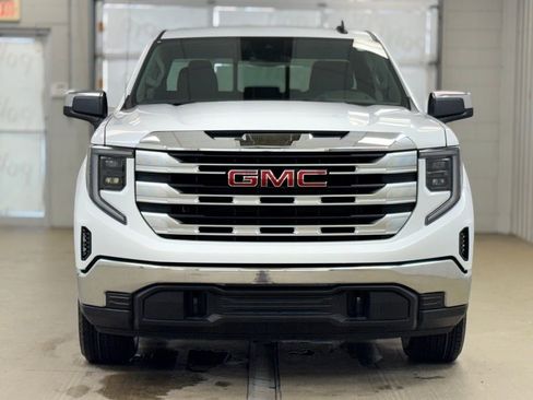 New 2026 GMC Sierra 1500 SLE w/ Preferred Package image 2