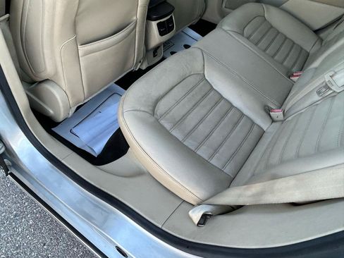 Used 2013 Ford Fusion SE FWD image 9