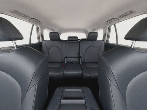 Used 2024 Toyota Grand Highlander FWD image 14