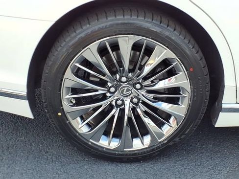 Used 2019 Lexus LS 500 AWD w/ Interior Upgrade Package image 28