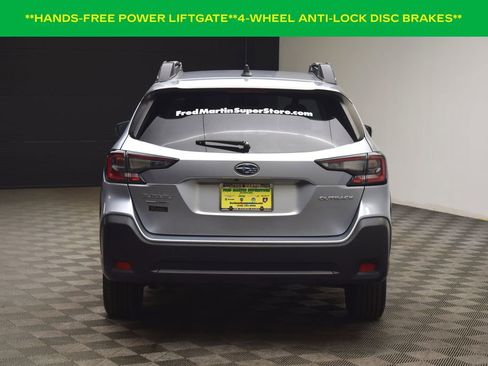Used 2024 Subaru Outback Premium image 8