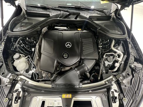 Used 2024 Mercedes-Benz GLC 300 4MATIC image 24