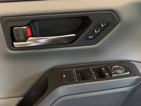 New 2026 Toyota RAV4 XSE AWD/4WD image 11