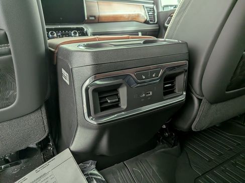 New 2026 GMC Sierra 3500 Denali Ultimate image 35