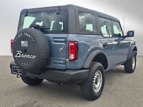 Used 2025 Ford Bronco Base image 3