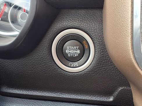 Used 2022 RAM 2500 Laramie w/ Safety Group B AWD/4WD image 8