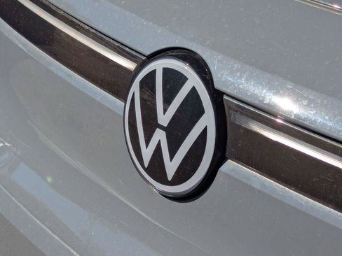 Used 2023 Volkswagen ID.4 Pro S AWD/4WD image 11
