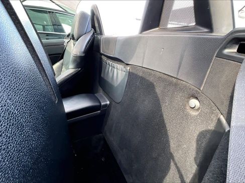 Used 2019 Mercedes-Benz SLC 300 image 21