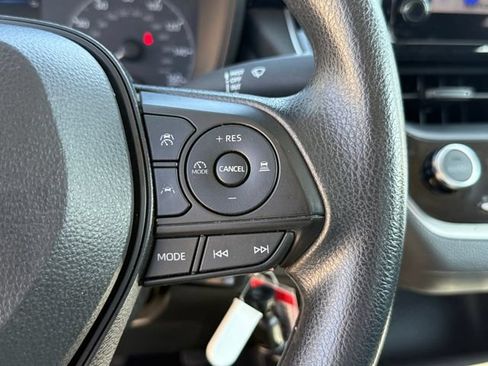 Used 2024 Toyota Corolla LE FWD image 17