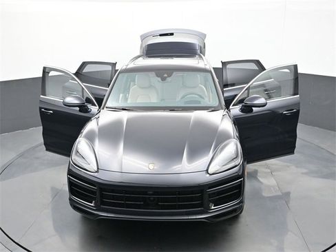 Certified 2023 Porsche Cayenne Turbo S image 32