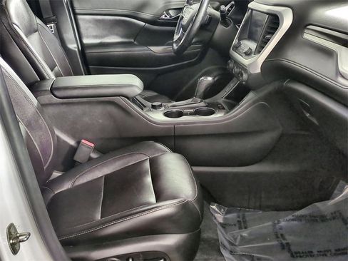 Certified 2019 GMC Acadia SLT image 27