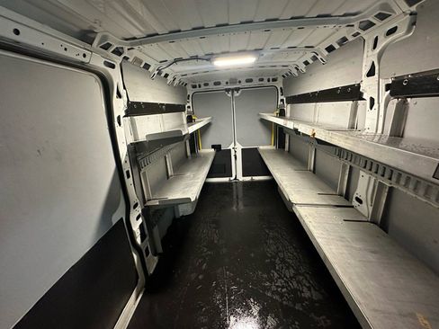 Used 2023 RAM ProMaster 2500 w/ Convenience Group image 15