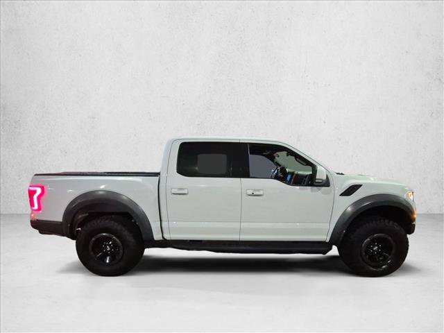 Used 2018 Ford F150 Raptor w/ Equipment Group 802A Luxury AWD/4WD image 4