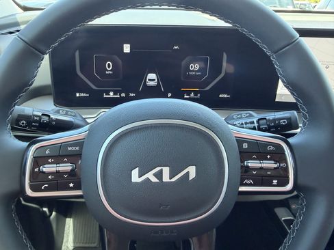 Used 2025 Kia Sorento SX image 34