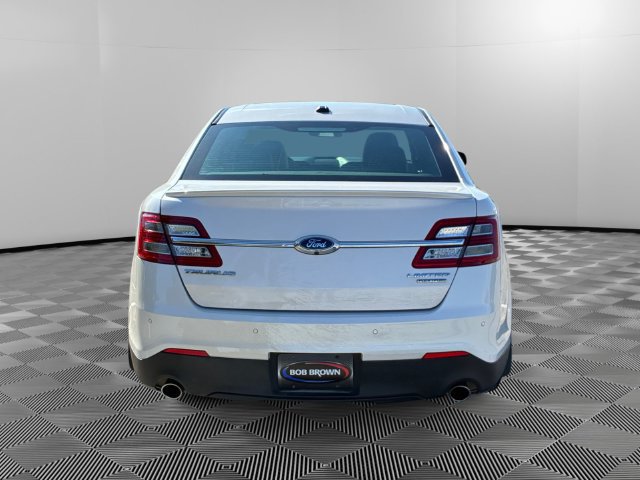 Used 2018 Ford Taurus Limited w/ Driver Assist Package FWD image 4