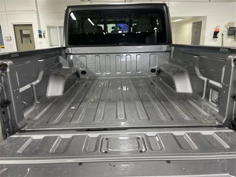 Certified 2020 Jeep Gladiator Sport image 22
