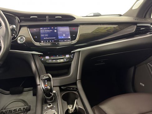 Used 2020 Cadillac XT6 Premium Luxury image 23