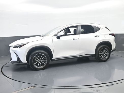 Used 2023 Lexus NX 250 FWD w/ Towing Package (2000 Lbs) image 2