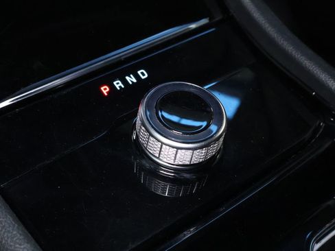 Used 2023 Jeep Grand Cherokee L Laredo image 40