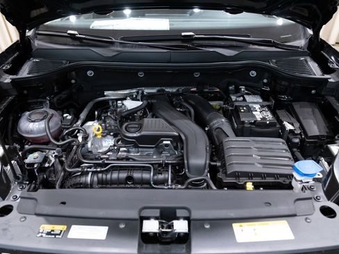 New 2026 Volkswagen Taos SEL AWD/4WD image 26