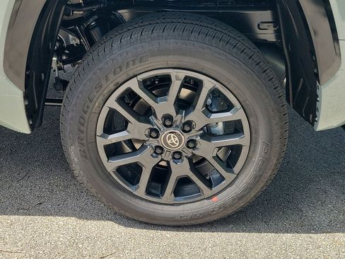 New 2026 Toyota Tundra Platinum AWD/4WD image 5