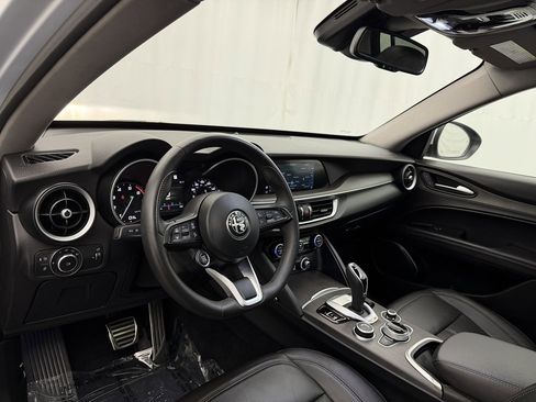 Used 2022 Alfa Romeo Stelvio Ti w/ Active Assist Plus Package image 6