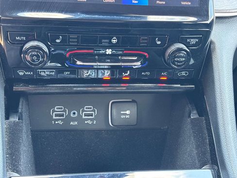 Used 2022 Jeep Grand Cherokee Limited w/ MOPAR Finishing Package AWD/4WD image 20