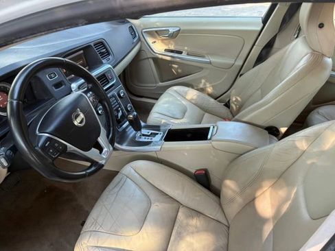 Used 2012 Volvo S60 T5 image 6