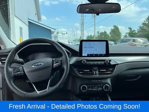 Used 2024 Ford Escape Active AWD/4WD image 9