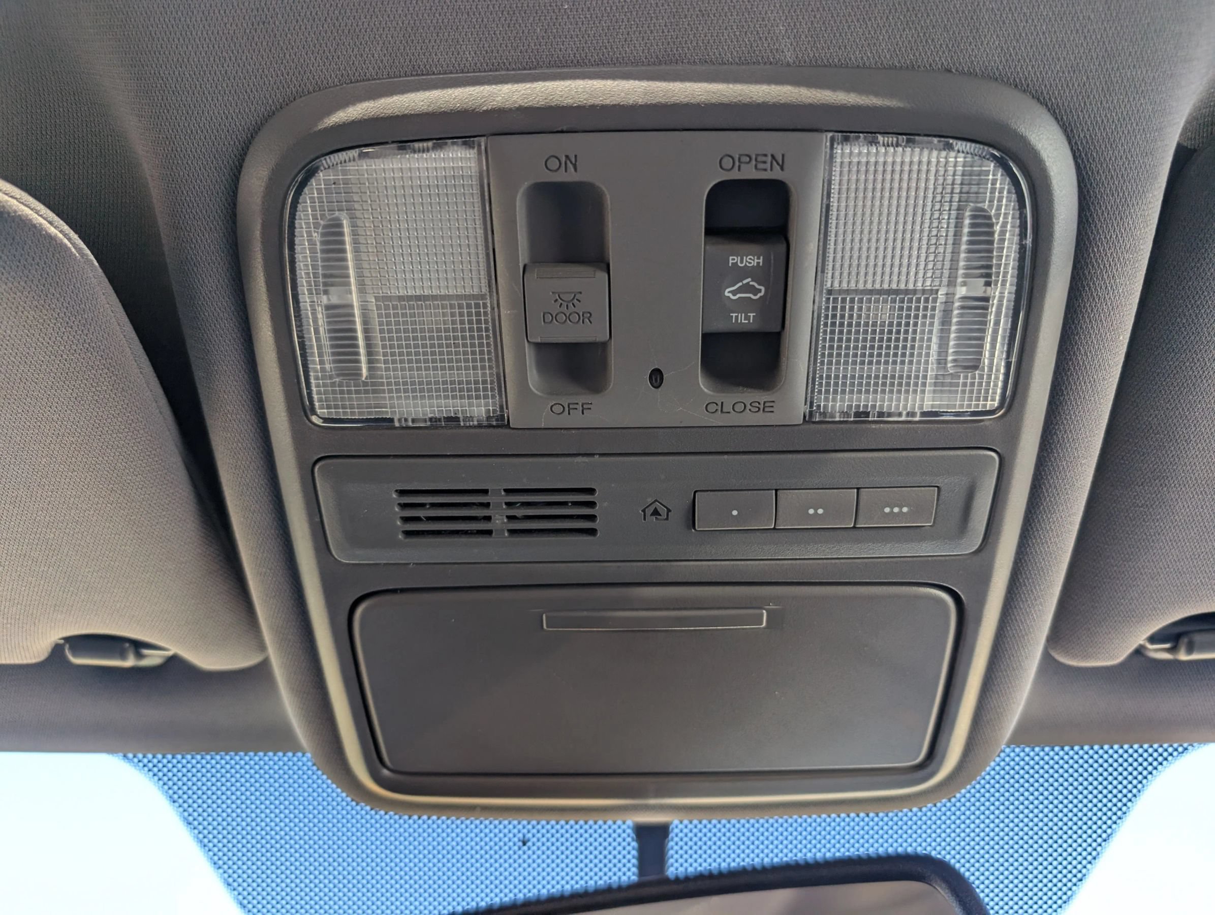 Used 2013 Honda Pilot Touring image 34