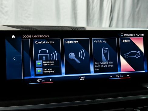 Used 2023 BMW X7 xDrive40i w/ M Sport Package image 31