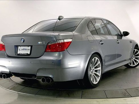 Used 2008 BMW M5 Base image 12