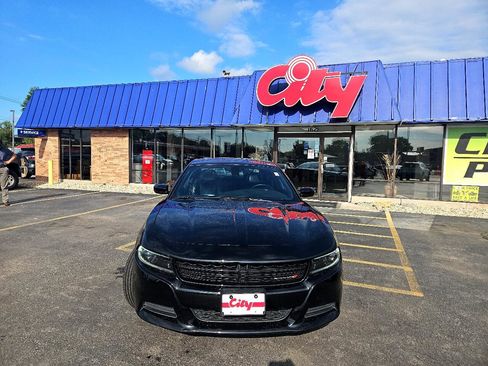 Used 2022 Dodge Charger SXT w/ Leather Interior Group image 8