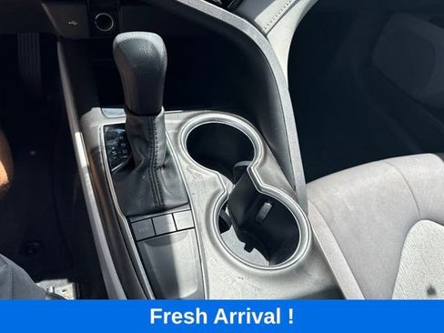 Used 2024 Toyota Camry LE FWD image 8