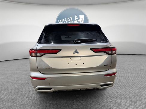 Used 2022 Mitsubishi Outlander SEL image 5