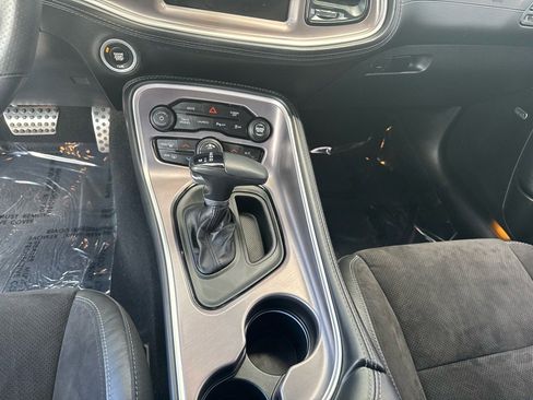 Used 2022 Dodge Challenger R/T Scat Pack w/ T/A Package image 19