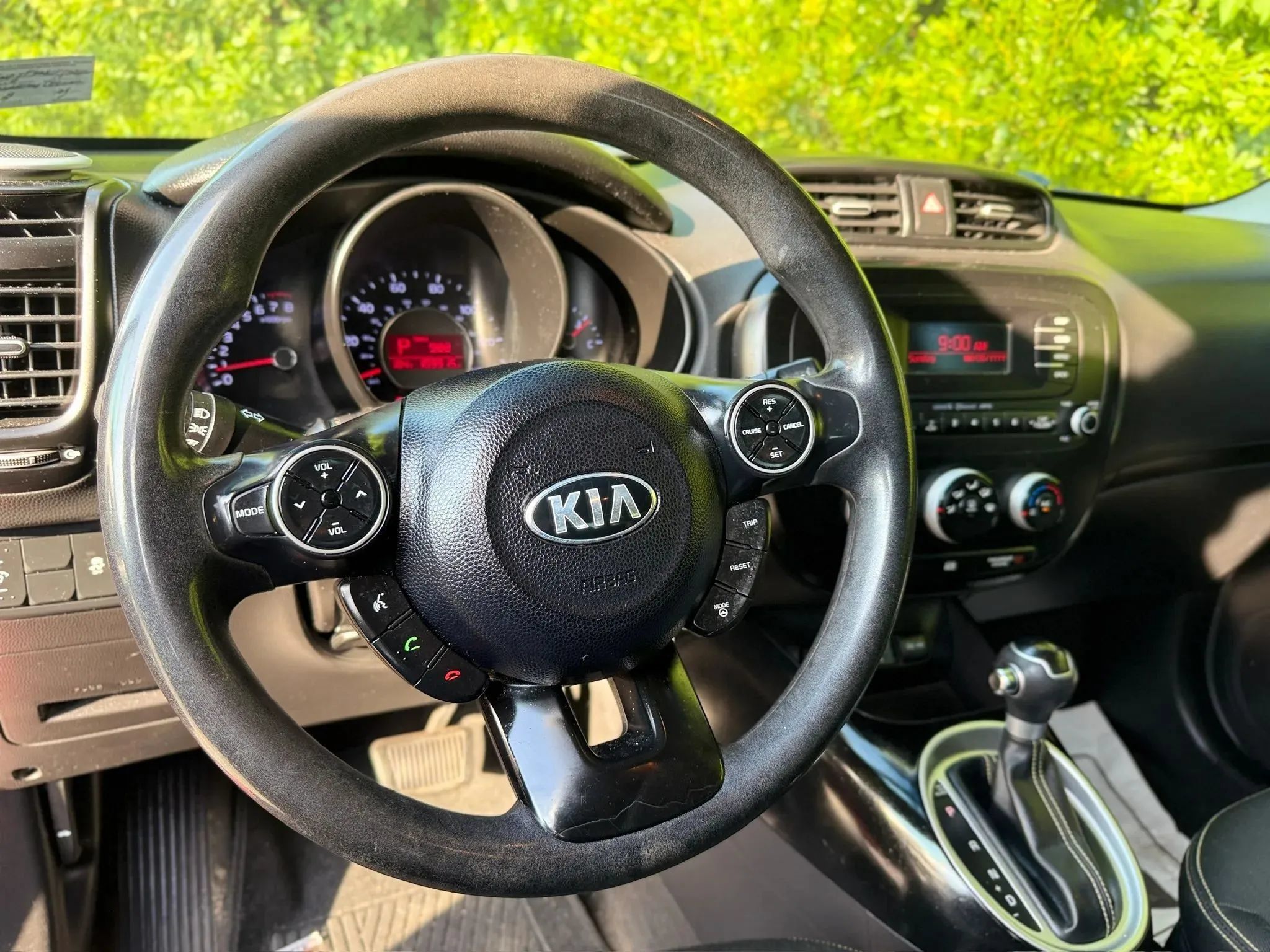 Used 2015 Kia Soul + FWD image 28