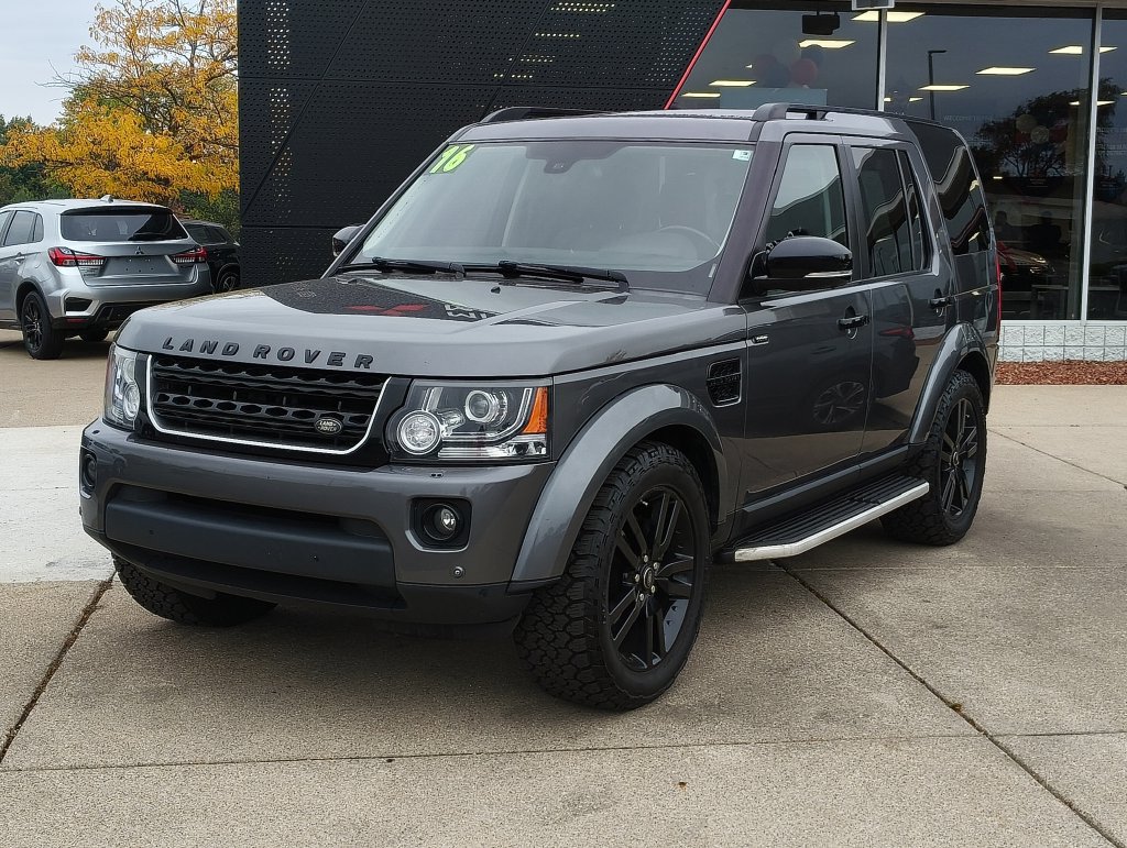 Used 2016 Land Rover LR4 HSE LUX AWD/4WD image 1