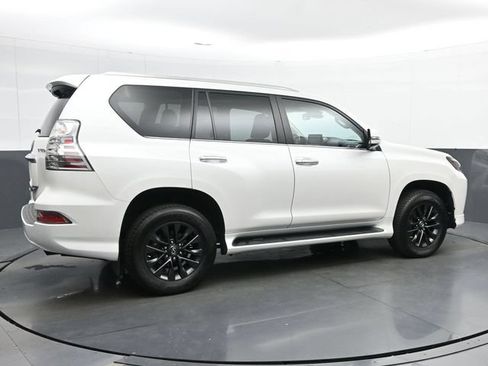 Certified 2023 Lexus GX 460 Premium w/ Premium Package AWD/4WD image 8