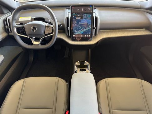 New 2026 Volvo EX30 Cross Country Ultra image 12
