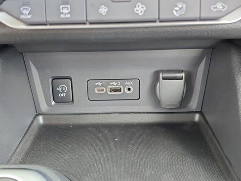 New 2025 Nissan Sentra SR w/ Trunk Package image 8