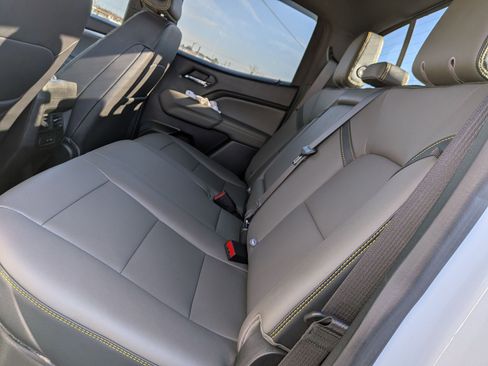 Used 2024 Chevrolet Colorado ZR2 w/ ZR2 Convenience Package III image 29