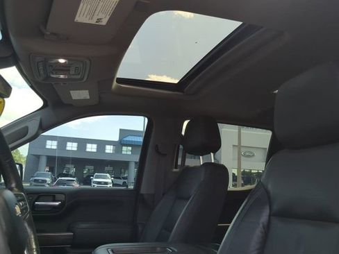 Used 2020 Chevrolet Silverado 1500 LTZ w/ LTZ Premium Package AWD/4WD image 20