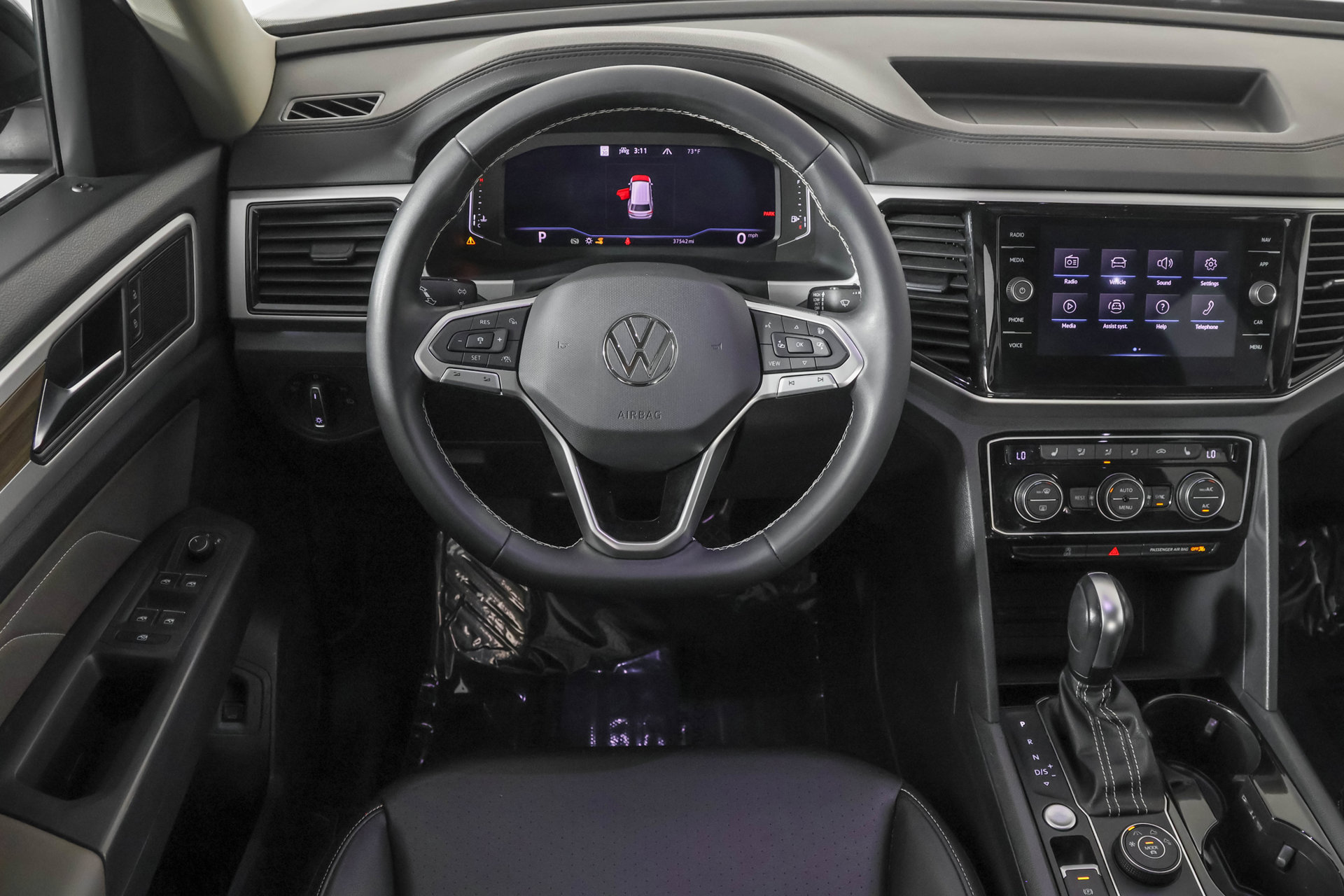 Used 2023 Volkswagen Atlas SEL AWD/4WD image 41