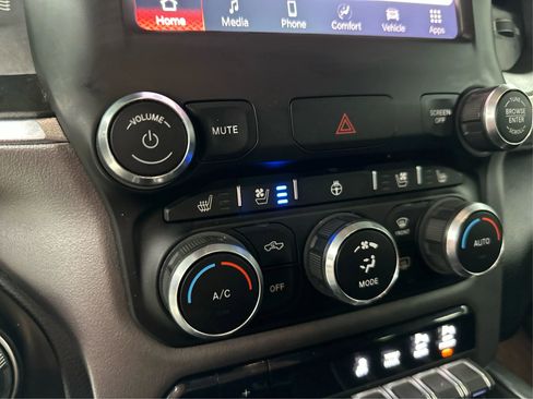 Used 2022 RAM 2500 Laramie image 30